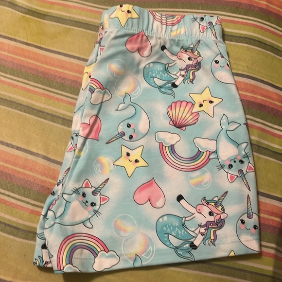 Girls shorts - Picture 3 of 4